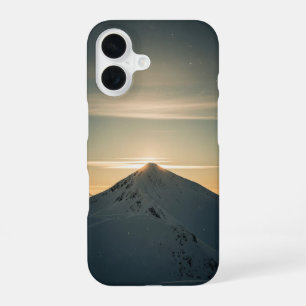 Sommet Montagneux Enneigé Vintage iPhone 16 Case