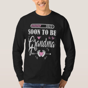 Soon To Be Grandma 2023 For New Mum T-Shirt
