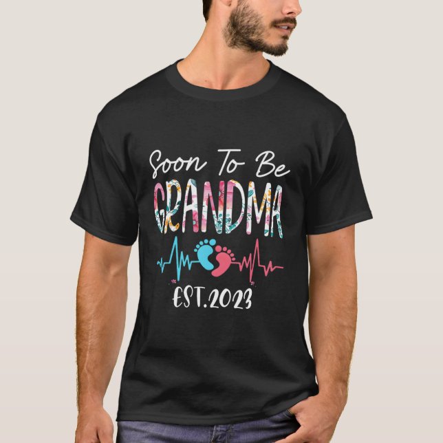 Soon To Be Grandma 2023 Mother'S Day First Time Gr T-Shirt (Front)