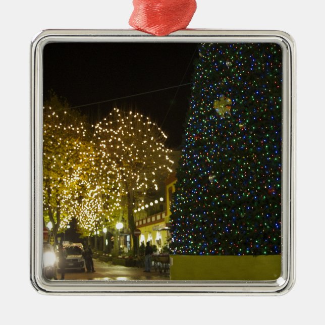 Sorrento Metal Tree Decoration (Front)
