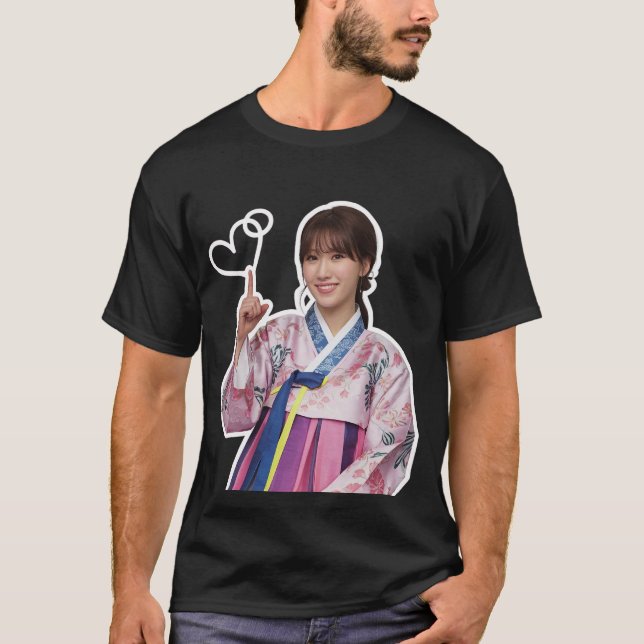 soth korean Hanbok Heart Gesture T-shirts (Front)