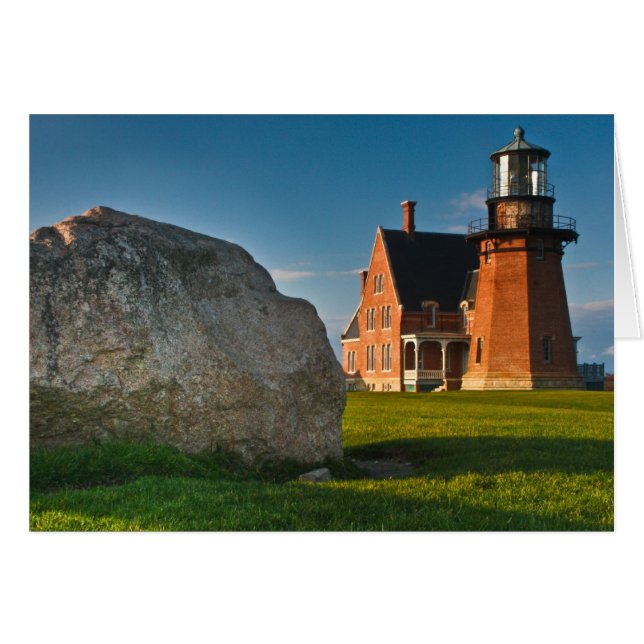 Southeast Light (Front Horizontal)