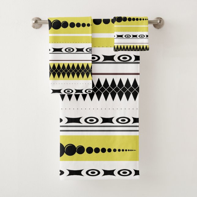 Southwest Pattern Black, Grey, Wheat, White Bath Towel Set (Insitu)