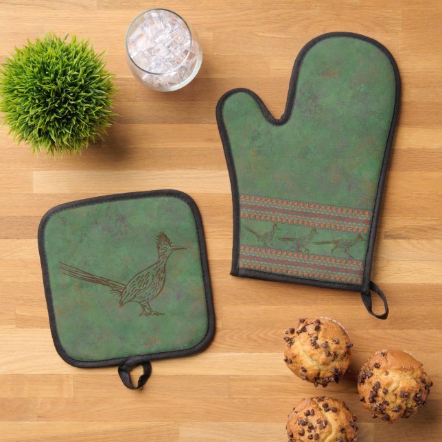 Southwest Roadrunner Sagebrush Green Oven Mitt & Pot Holder Set (Top Down)