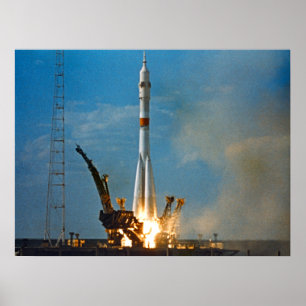 Soyuz Launch (Apollo-Soyuz Test Project) Poster