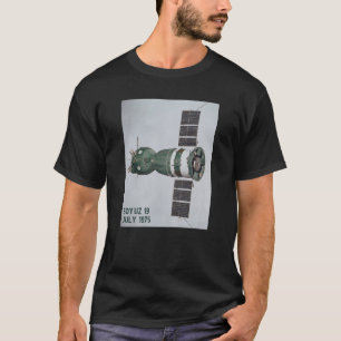 Soyuz Spacecraft Rocket Orbiter CCCP Space T-Shirt