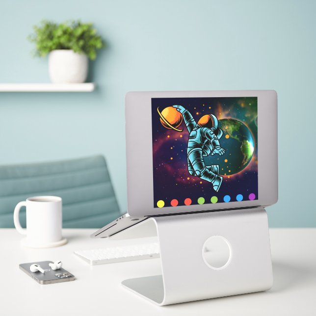 Space (Laptop On Desk)