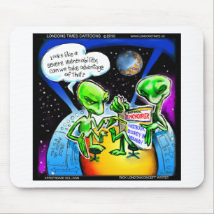 Space Aliens Discover Social Media Fun Gifts & Tee Mouse Mat