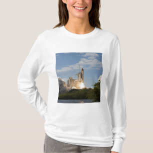 Space Shuttle Atlantis lifts off 7 T-Shirt