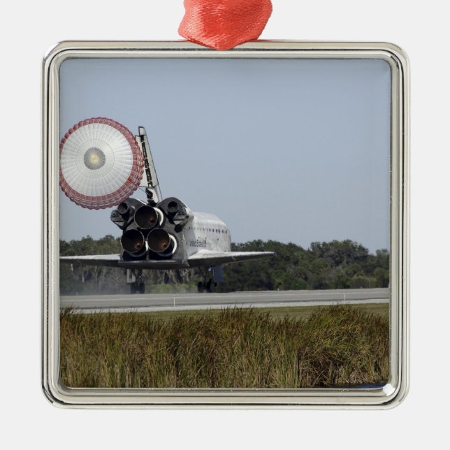 Space shuttle Atlantis unfurls its drag chute 3 Metal Tree Decoration (Front)