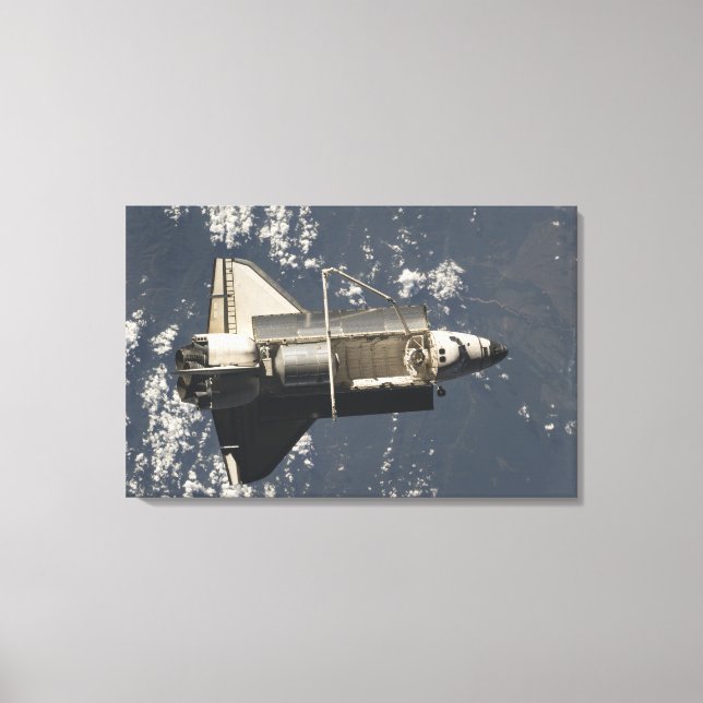 Space Shuttle Discovery 15 Canvas Print (Front)
