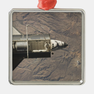 Space Shuttle Discovery 4 Metal Tree Decoration