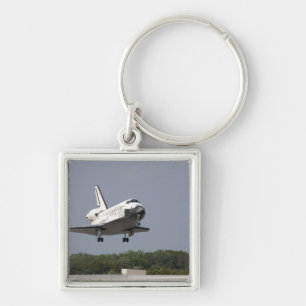 Space Shuttle Discovery approaches landing 2 Key Ring