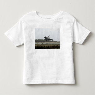 Space Shuttle Discovery approaches landing Toddler T-Shirt