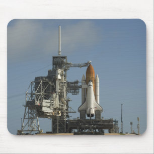 Space Shuttle Discovery sits ready 2 Mouse Mat