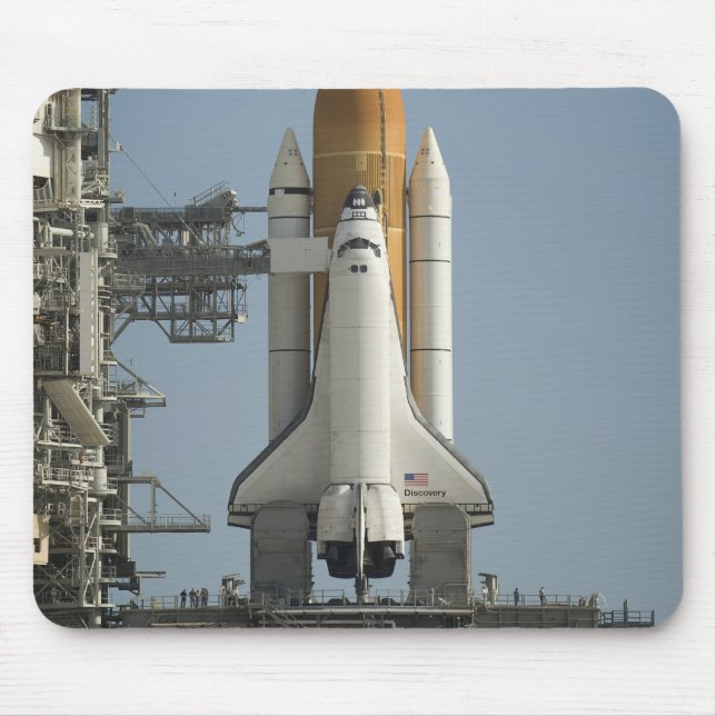 Space Shuttle Discovery sits ready Mouse Mat (Front)