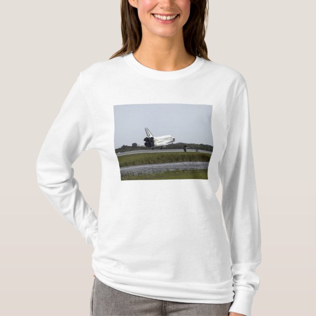 Space Shuttle Discovery touches down 3 T-Shirt (Front)