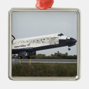 Space Shuttle Discovery touches down Metal Tree Decoration