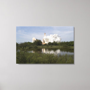 Space Shuttle Endeavour lifts off 4 Canvas Print