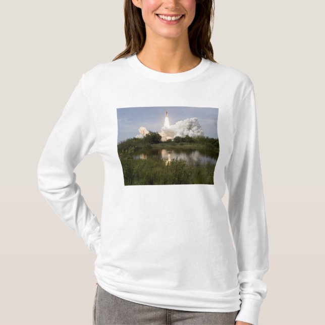 Space Shuttle Endeavour lifts off 7 T-Shirt (Front)