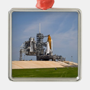 Space Shuttle Endeavour on the launch pad 4 Metal Tree Decoration