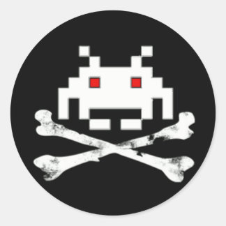 spaceinvader crossbones2 classic round sticker