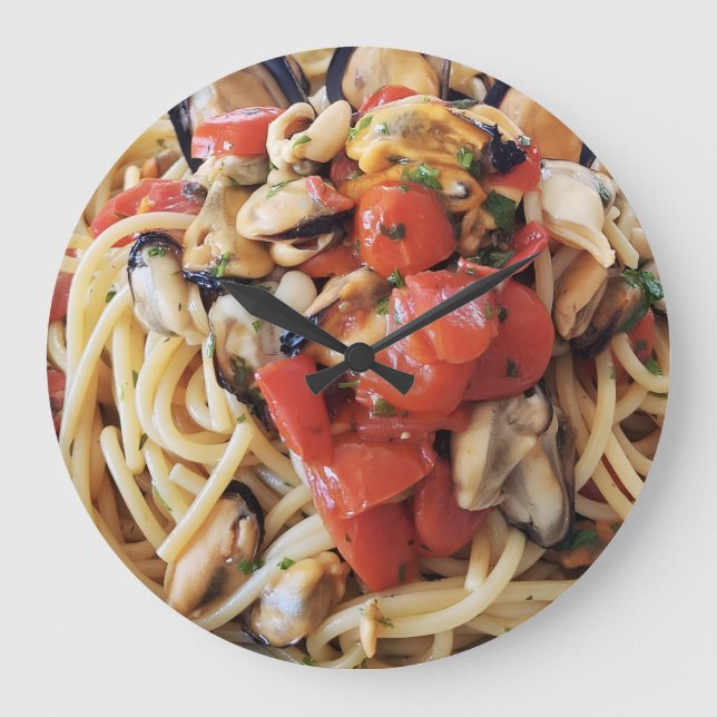 Spaghetti with Mussels Tomatoes Wall Clock (Front)