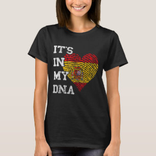 Spanish Pride Heart DNA Thumb Spanish Flag Espana  T-Shirt