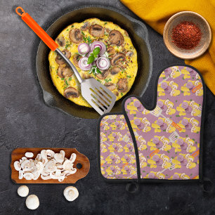 Spatulas and scrambled eggs purple oven mitt & pot holder set