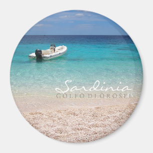 Speedboat in the blue sea round text magnet