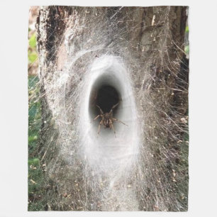 SPIDER FLEECE BLANKET