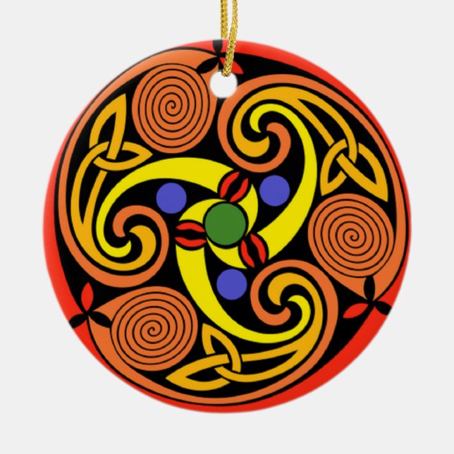 Spiral celtic ornament design (Front)