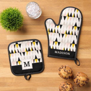 Split Geometric Triangle Pattern Oven Mitt & Pot Holder Set