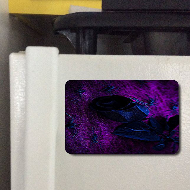 Spooky Black Material Rose, Black Spiders Magnet (Spooky Black Material Rose, Black Spiders Flexible Magnet)