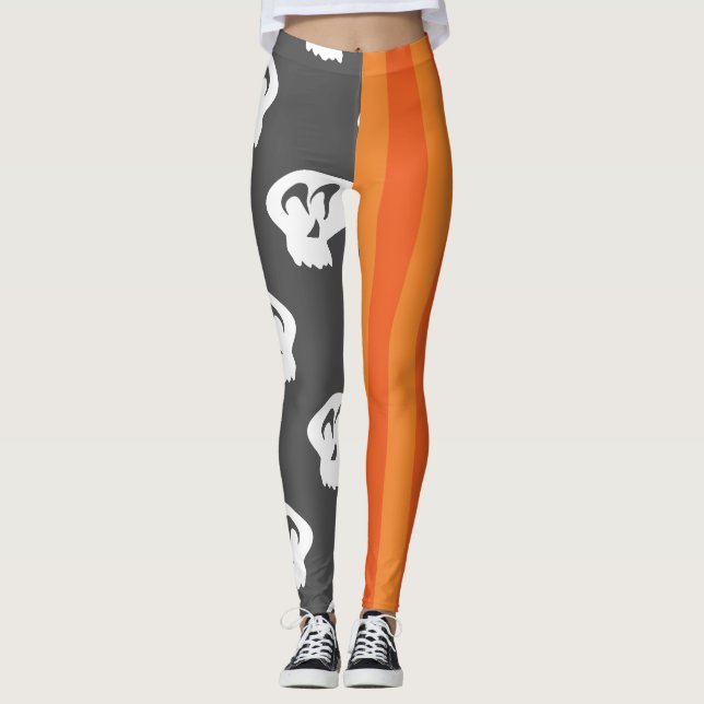 Spooky Chic Halloween Skulls & Stripes   Leggings (Front)