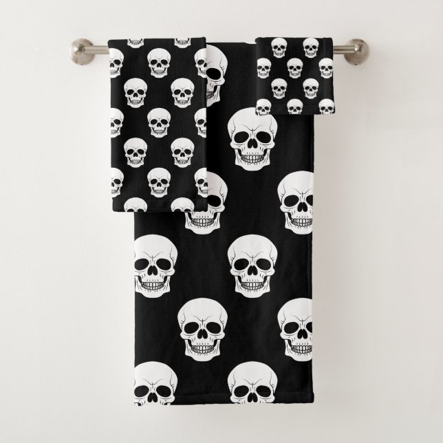 Spooky Ghost Pattern On Black Cute Halloween Bath Towel Set (Insitu)