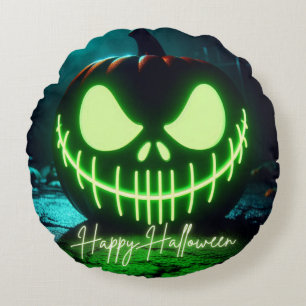 Spooky green glowing Halloween pumpkin Round Cushion