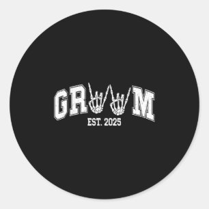 Spooky Groom Bride 2025 Gothic Halloween Couples M Classic Round Sticker