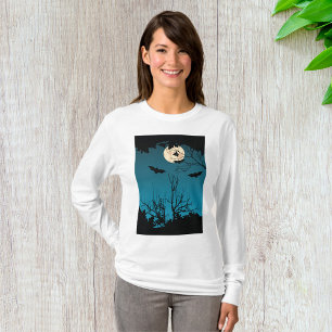 Spooky Halloween Night Full Moon and Flying Bats T-Shirt
