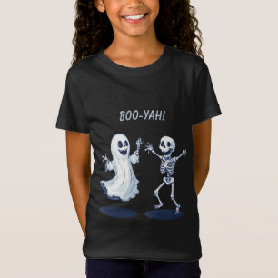 spooky Halloween scene T-Shirt