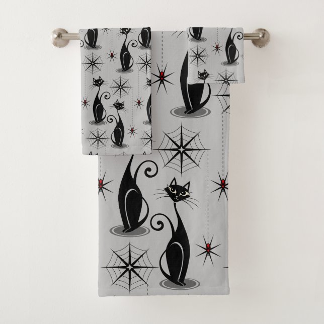 Spooky Meow Retro Atomic Cats on Pale Gray Bath Towel Set (Insitu)