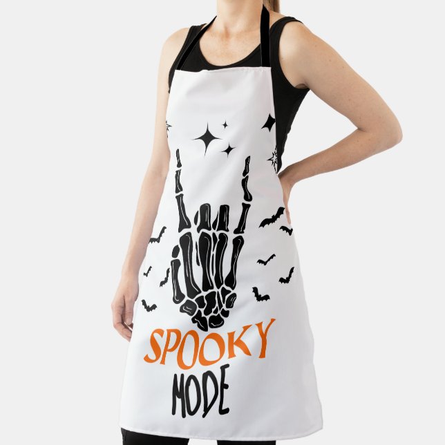 SPOOKY MODE APRON (Insitu)