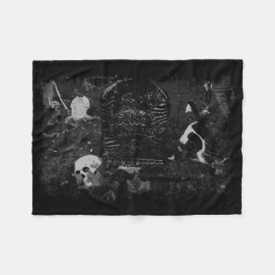 Spooky Night - Skulls and Graves Fleece Blanket