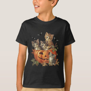 Spooky Pumpkin Vintage 90s Cat Retro Halloween  T-Shirt