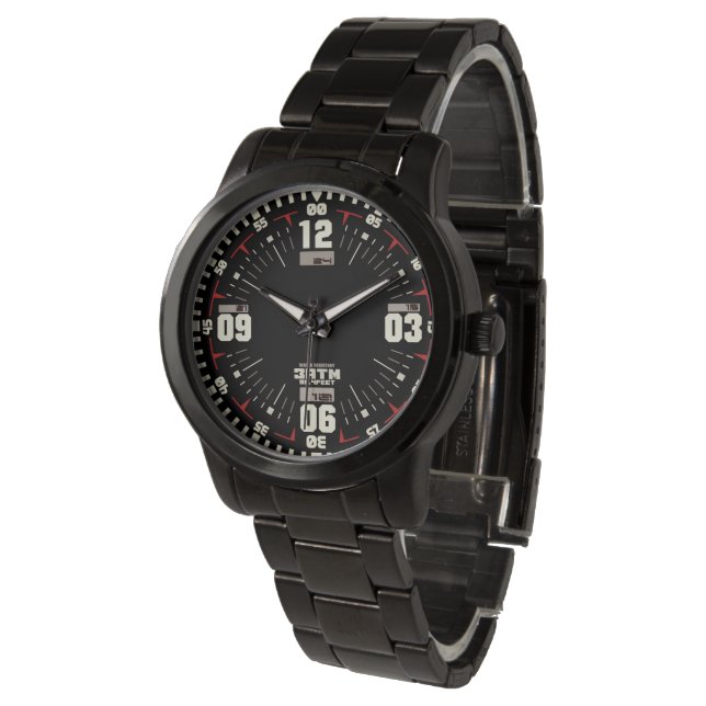 Sports military modern tactical style watch (Angled)