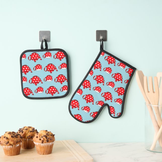 Spotty Red Teapot and Cups Blue Pattern Oven Mitt & Pot Holder Set (Insitu(Hanging))