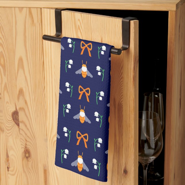 Spring Bee Kitchen Towel (Thirds Fold)