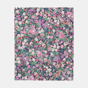 Spring flowers design. Seamless floral pattern. Pl Fleece Blanket