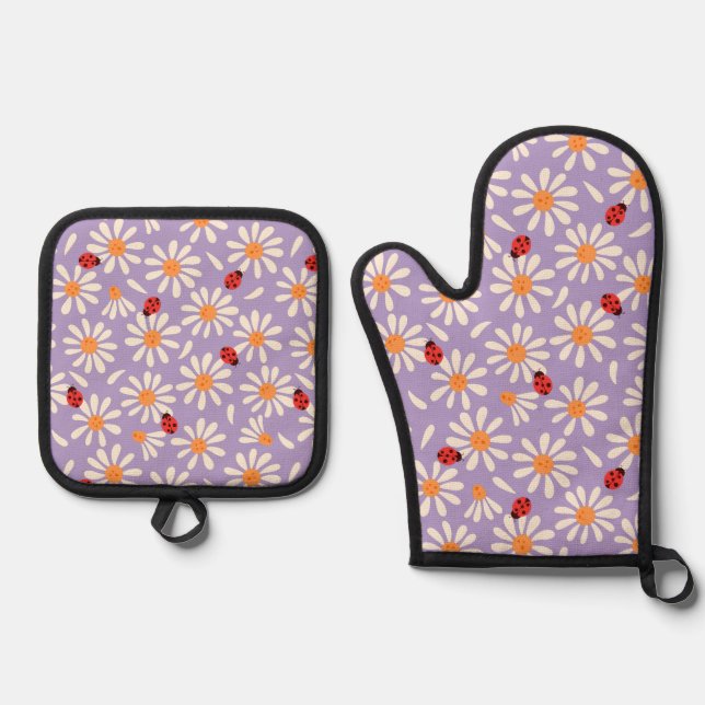 Spring Ladybugs and Daisies Oven Mitt & Pot Holder Set (Front)