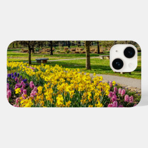 Spring Season Flower Garden Case-Mate iPhone 14 Case